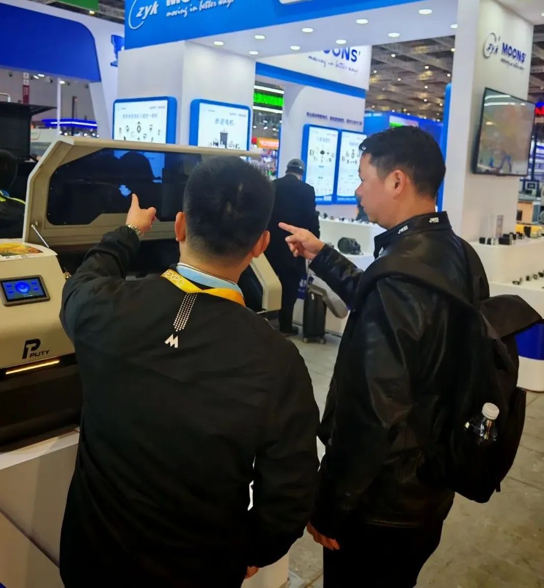 好評連連!普貼科技在2025上海國際廣印展大放異彩(圖9) 好評連連!普貼科技在2025上海國際廣印展大放異彩(圖9)